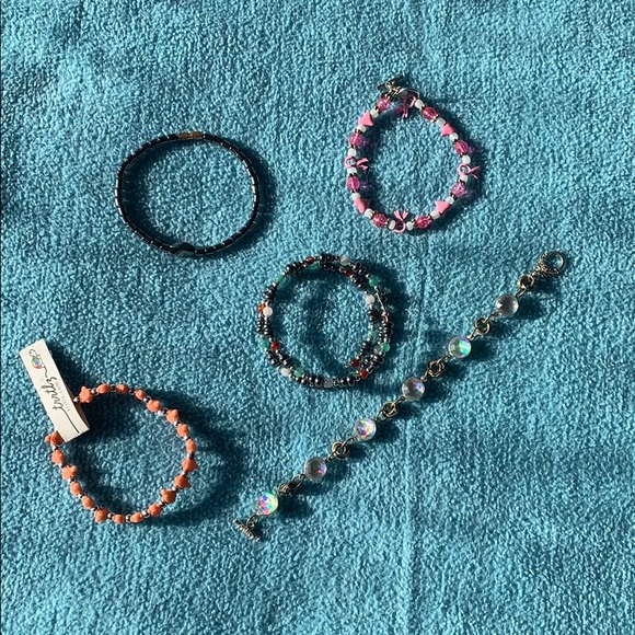 5 bracelets - Picture 2 of 5